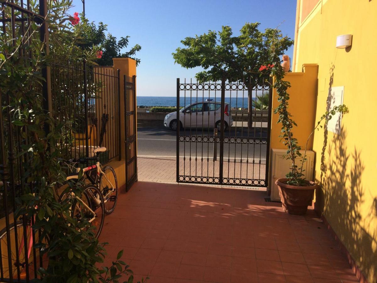 Appartement Bistrot Del Mare à Santo Stefano al Mare Extérieur photo